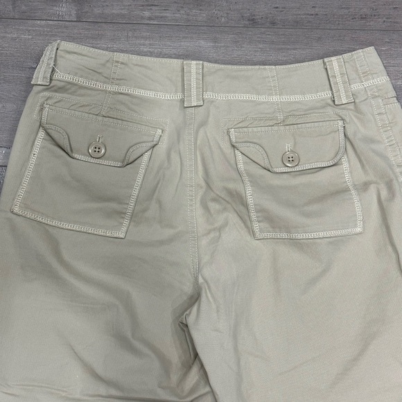Women's Eddie Bauer 10 Medium Capri Pants Chino Khakis Twill Stretch Khaki NWOT - Picture 6 of 12
